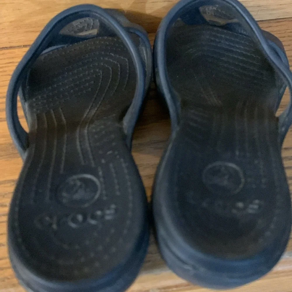 Crocs - Picture 2 of 5